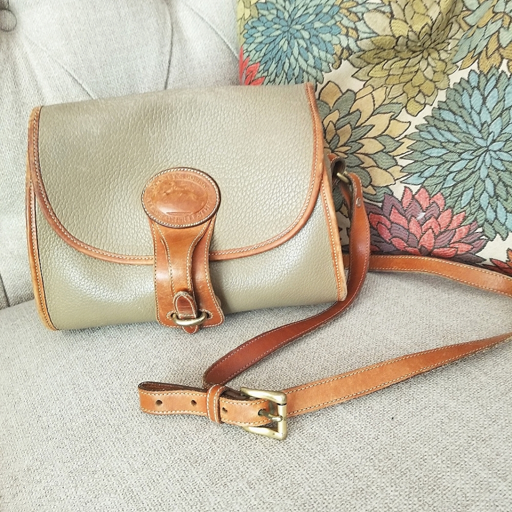 Vintage Dooney and Bourke handbag